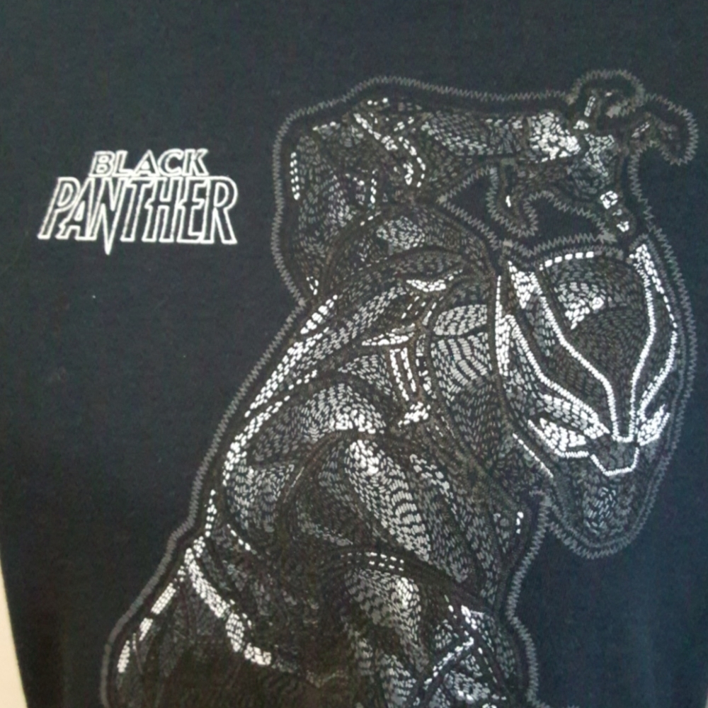 3/$30💥 Black Panther Marvel T-shirt, 2019 (Size S)